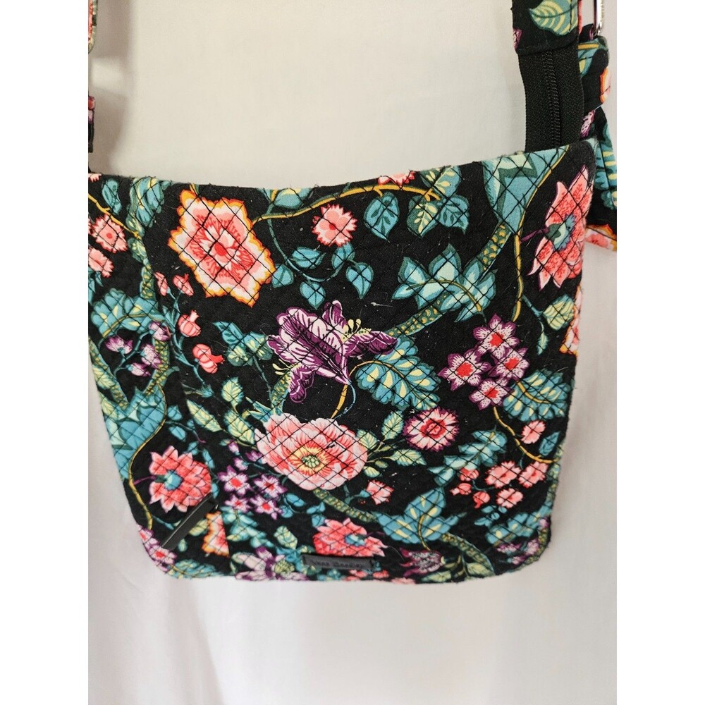 Vera Bradley Vines Floral Hipster 11” By 11”
